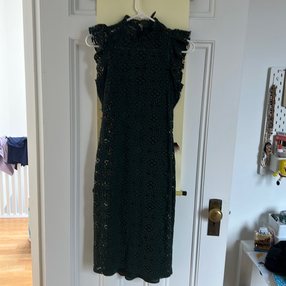 Beautiful emerald green lace dress xs - Picture 1 of 5